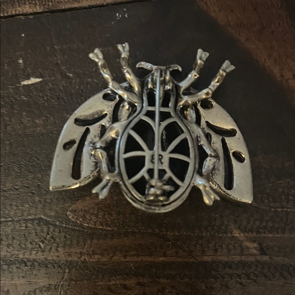 Bee Brooch with Black and White crystal Stripes - Picture 2 of 3